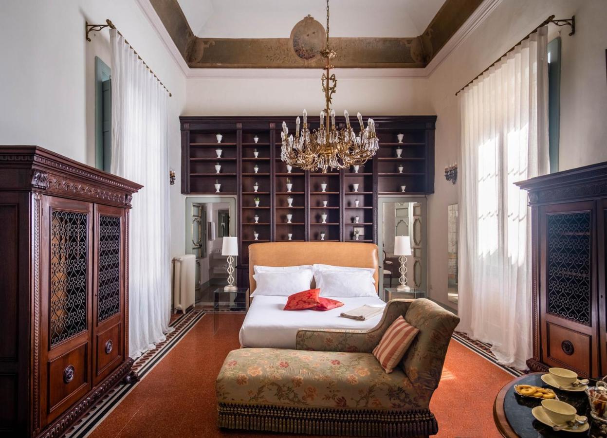 Palazzo Guido Bed & Breakfast Lecce Exterior foto