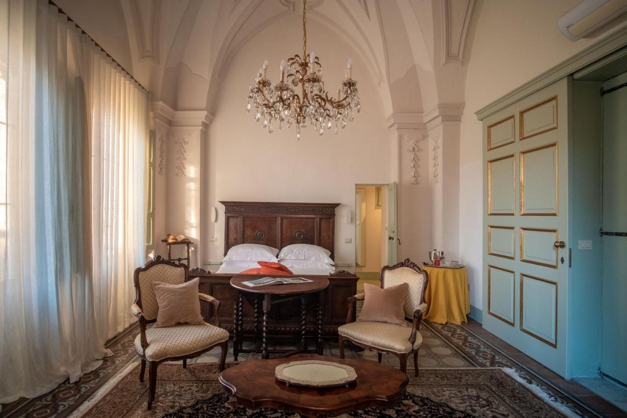 Palazzo Guido Bed & Breakfast Lecce Exterior foto