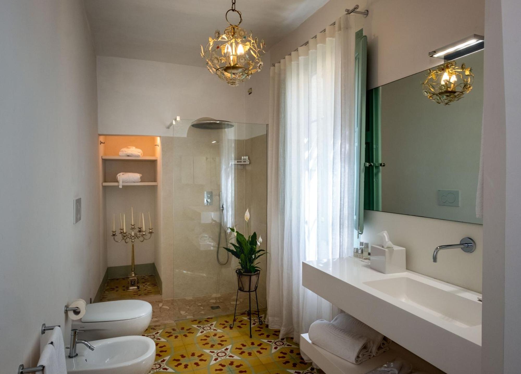 Palazzo Guido Bed & Breakfast Lecce Exterior foto